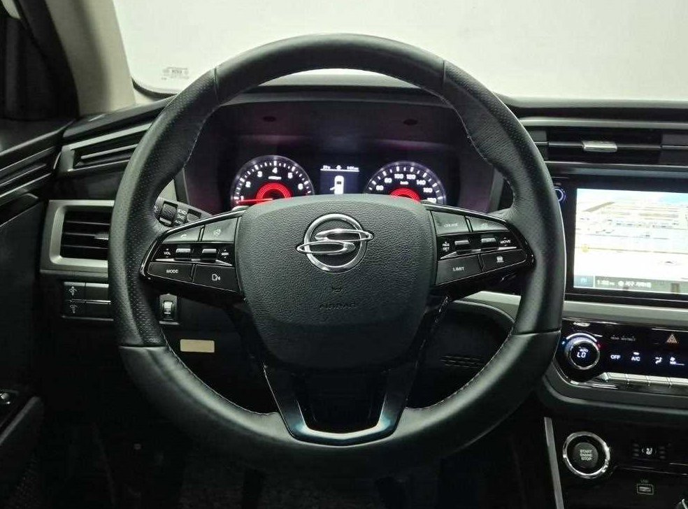 KG모빌리티(쌍용)  코란도 2WD 가솔린 1.5 C5 플러스 사진 9