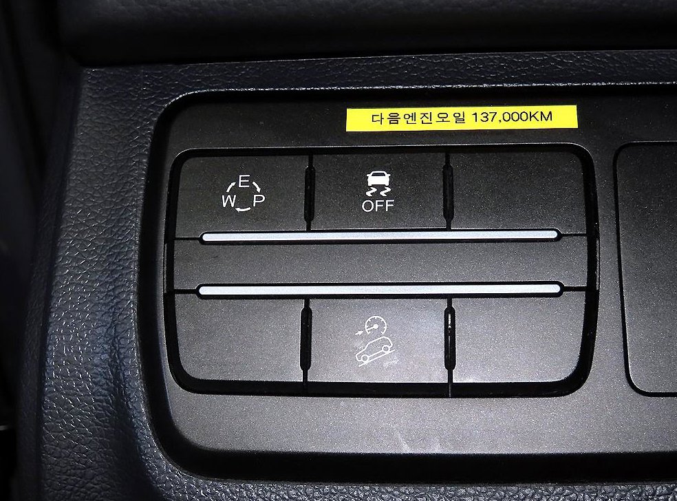 KG모빌리티(쌍용)  티볼리 2WD 디젤 VX 사진 14