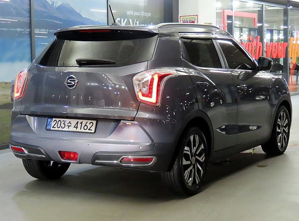 KG모빌리티(쌍용)  티볼리 2WD 디젤 VX 사진 4