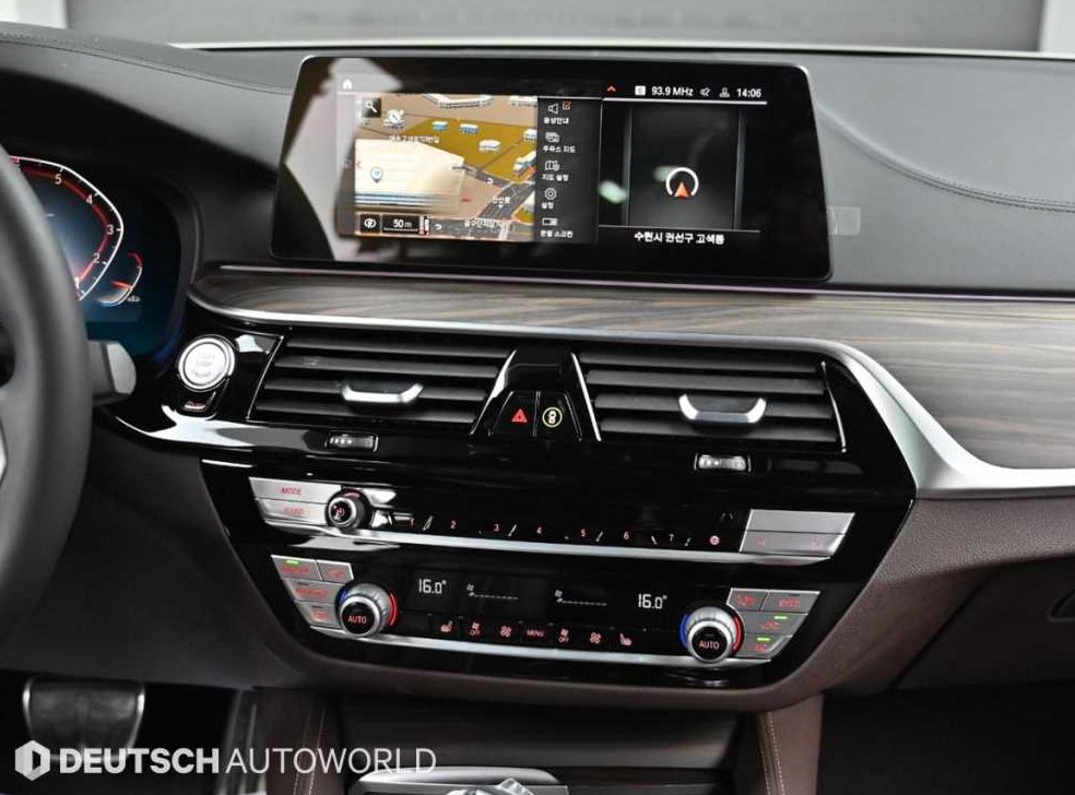 BMW 5시리즈 520i M 스포츠 사진 14