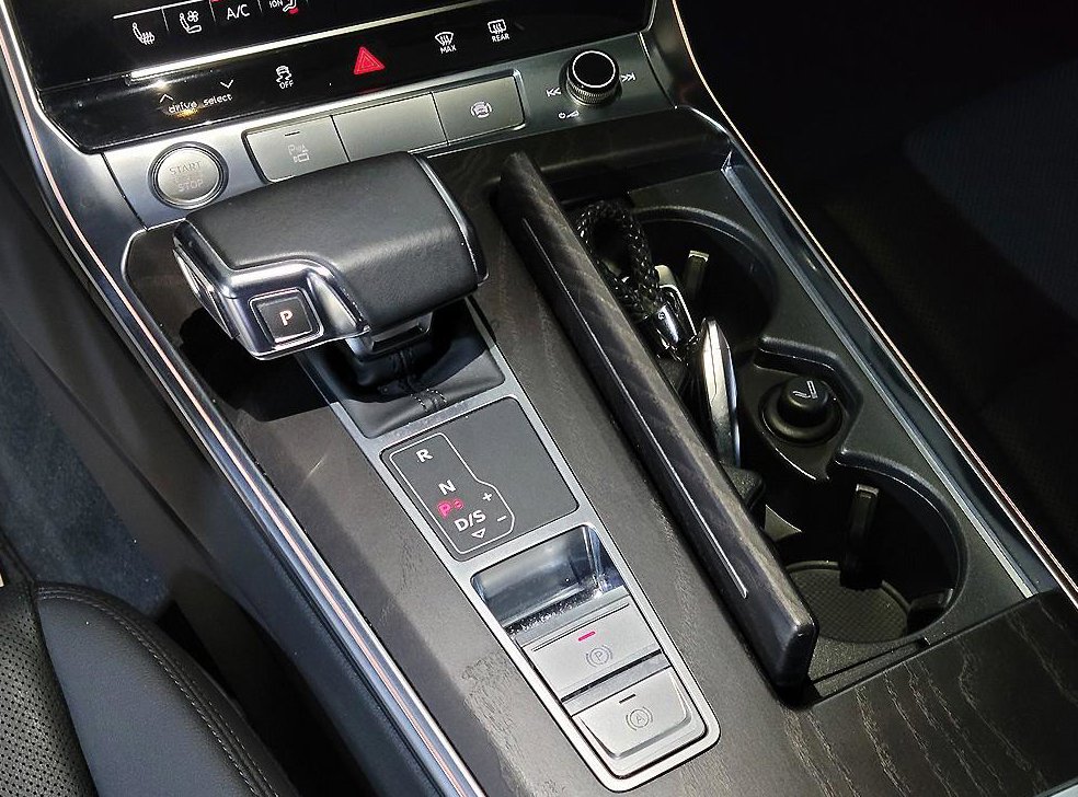 아우디 A6 45 TFSI 콰트로 프리미엄 사진 12