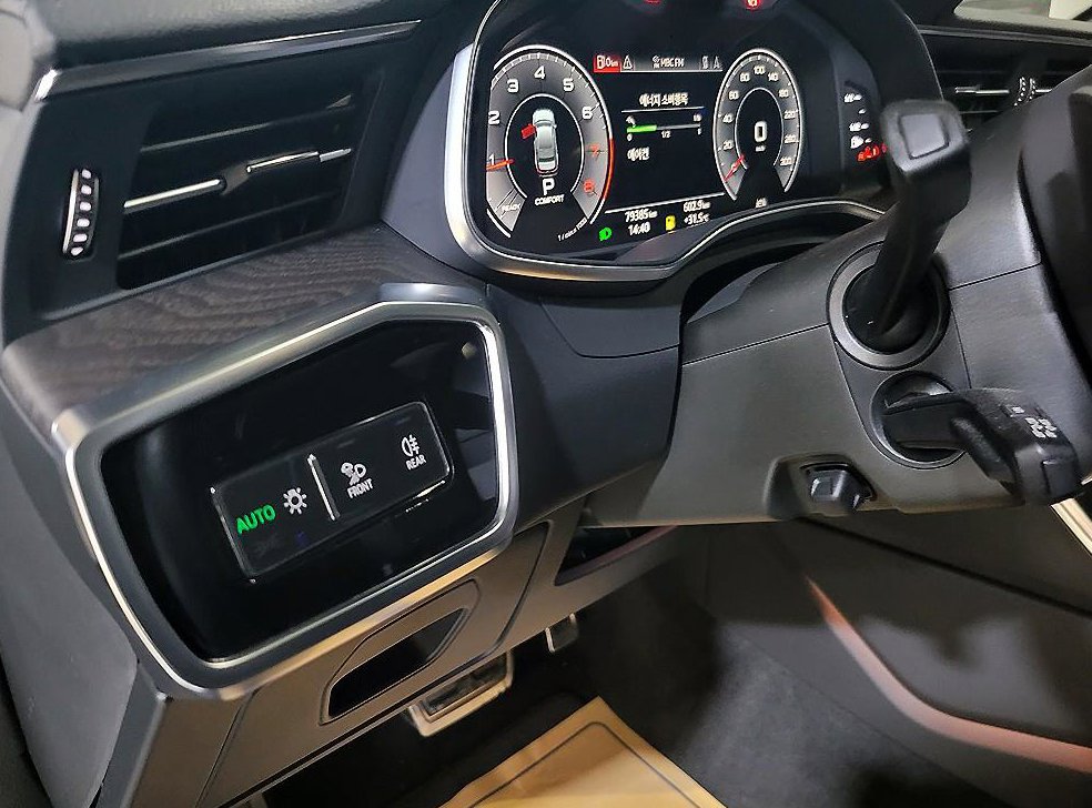 아우디 A6 45 TFSI 콰트로 프리미엄 사진 14