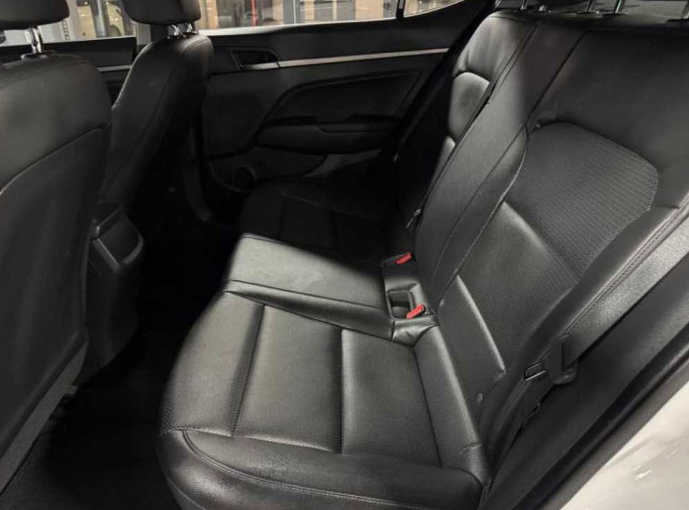 현대 아반떼 1.6 GDI 밸류 플러스 사진 17