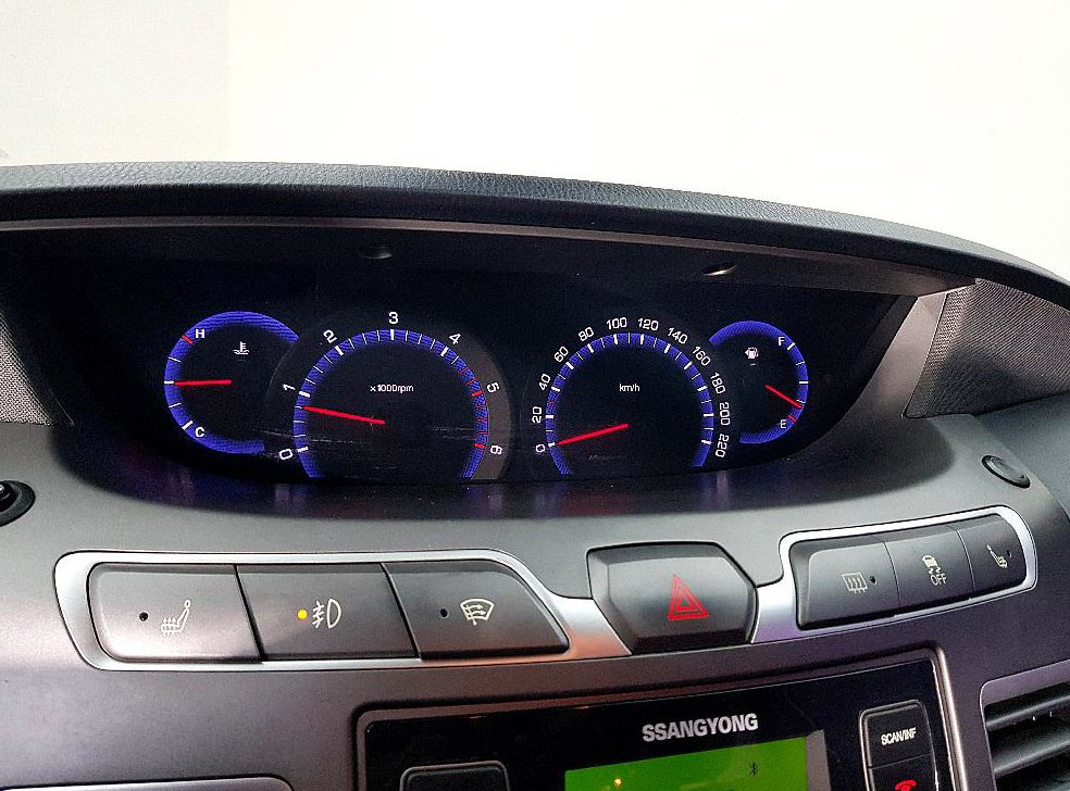 KG모빌리티(쌍용)  코란도 2WD LT 사진 15