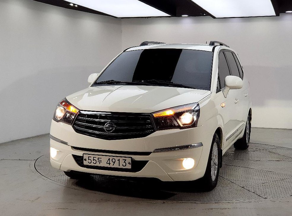 KG모빌리티(쌍용)  코란도 2WD LT 사진 2
