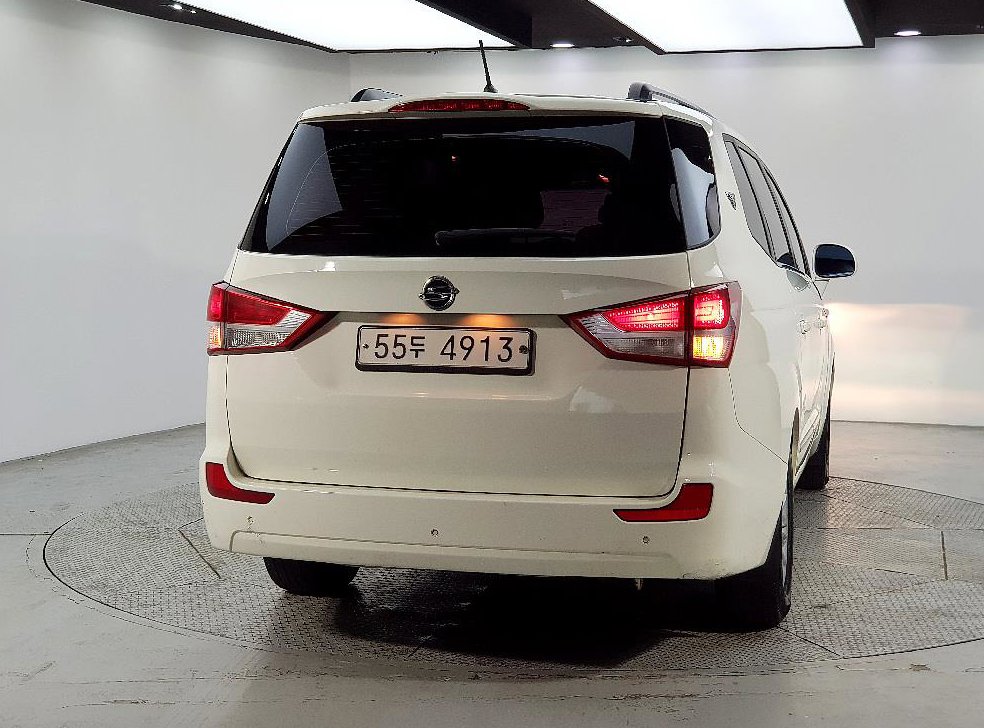 KG모빌리티(쌍용)  코란도 2WD LT 사진 3