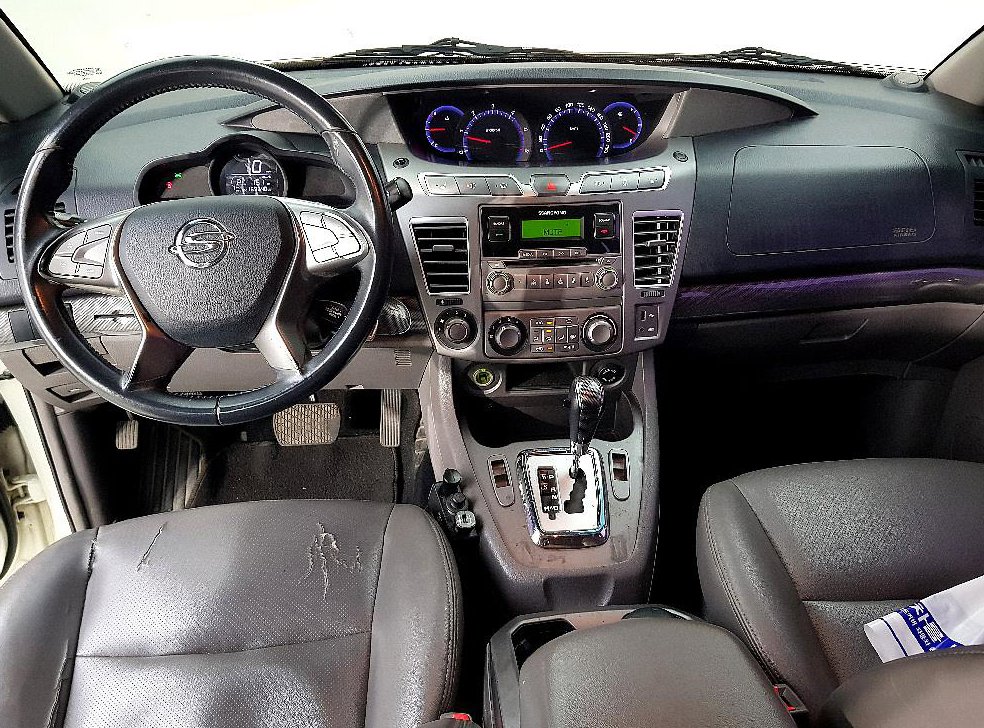 KG모빌리티(쌍용)  코란도 2WD LT 사진 5