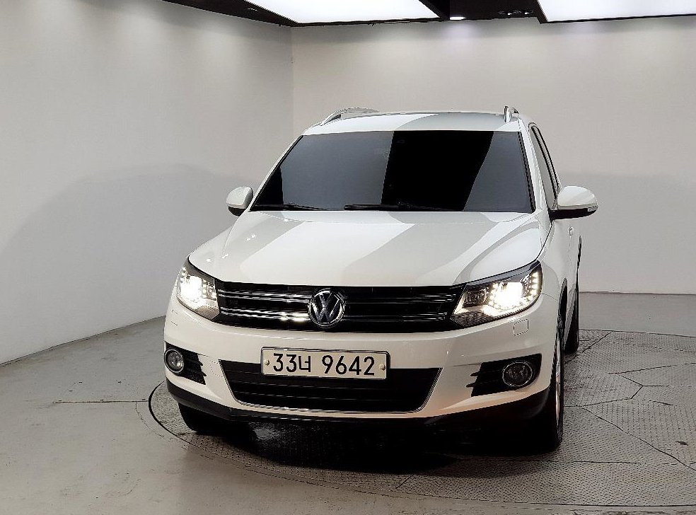 폭스바겐 티구안 2.0 TDI 컴포트 사진 2