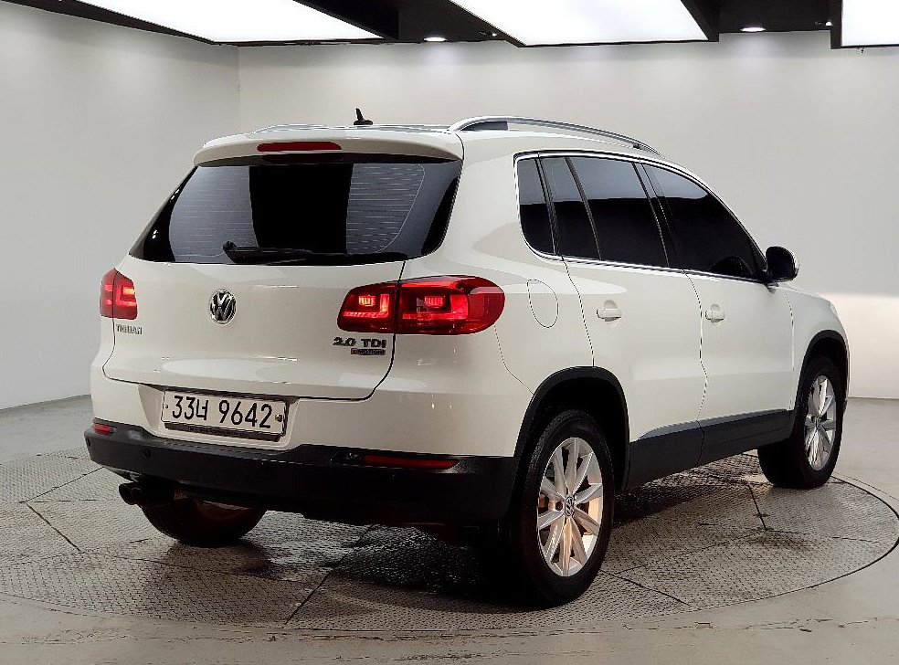 폭스바겐 티구안 2.0 TDI 컴포트 사진 4
