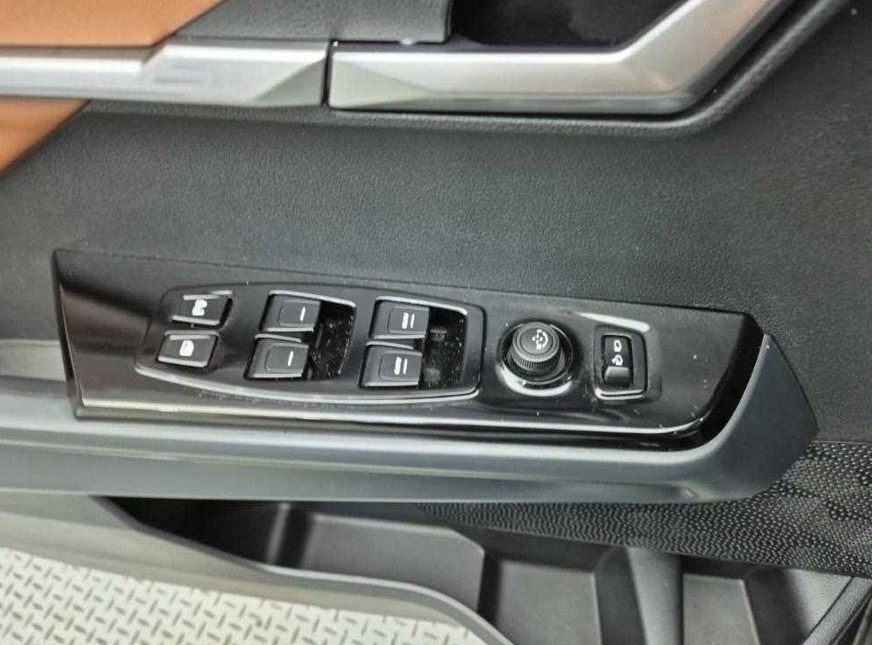 KG모빌리티(쌍용)  토레스 1.5 GDI-T 2WD 사진 18