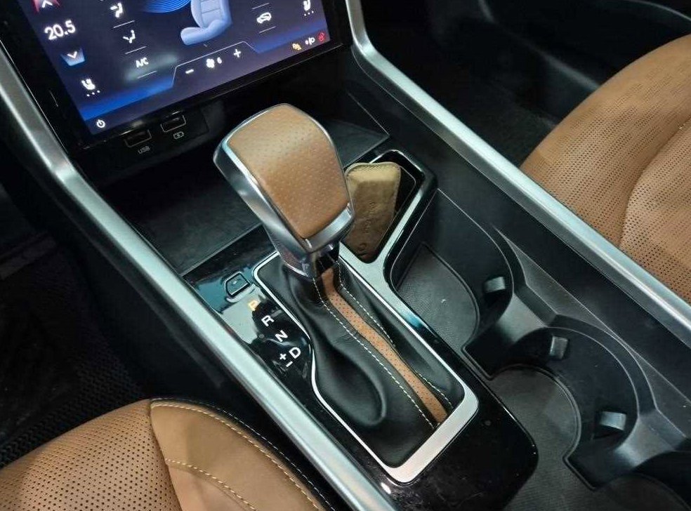 KG모빌리티(쌍용)  토레스 1.5 GDI-T 2WD 사진 8