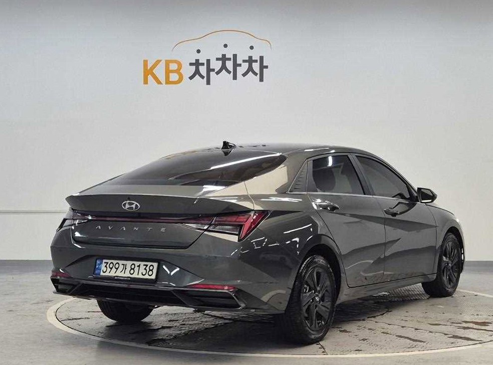 현대 아반떼 1.6 인스퍼레이션 사진 3