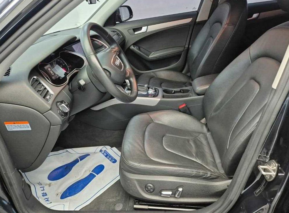 아우디 A4 2.0 TDI 사진 11