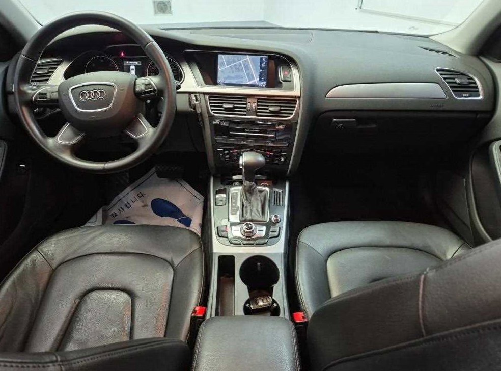 아우디 A4 2.0 TDI 사진 7