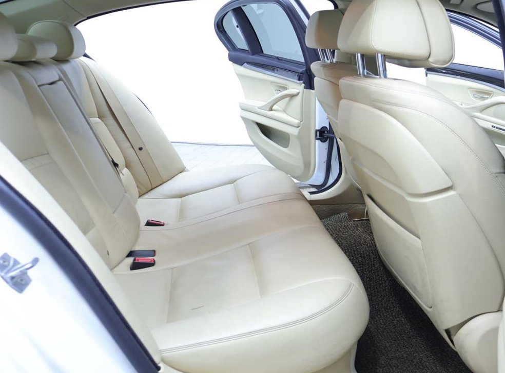 BMW 5시리즈 528i 럭셔리 플러스 사진 12