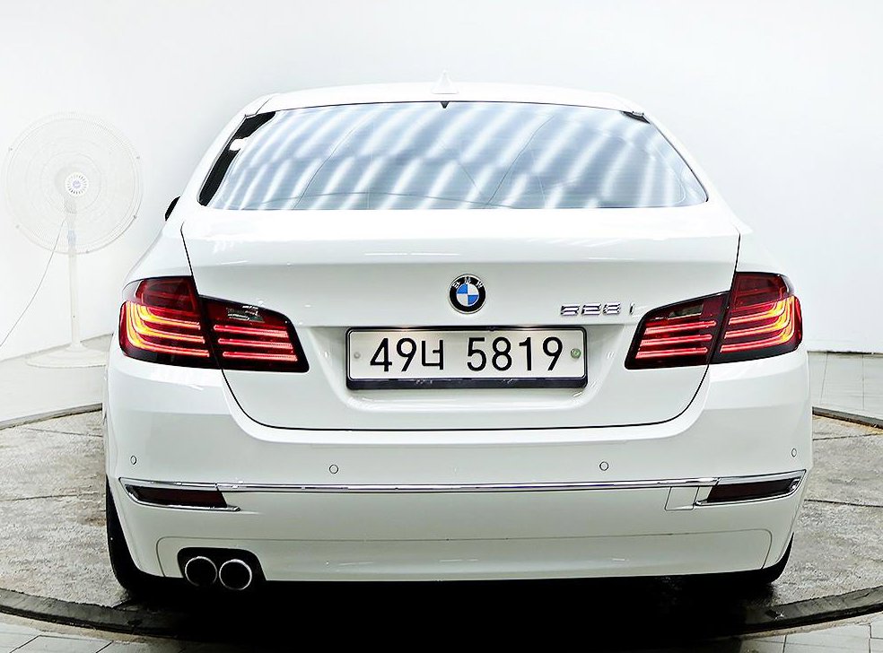 BMW 5시리즈 528i 럭셔리 플러스 사진 3