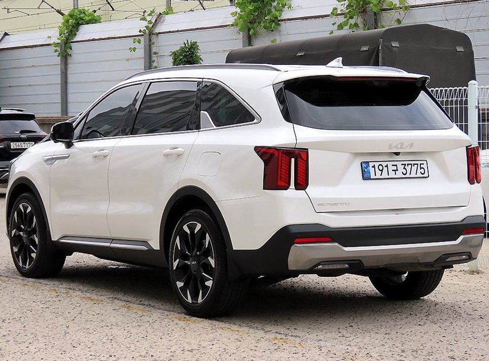 기아 쏘렌토 가솔린 2.5T 2WD 시그니처 사진 3