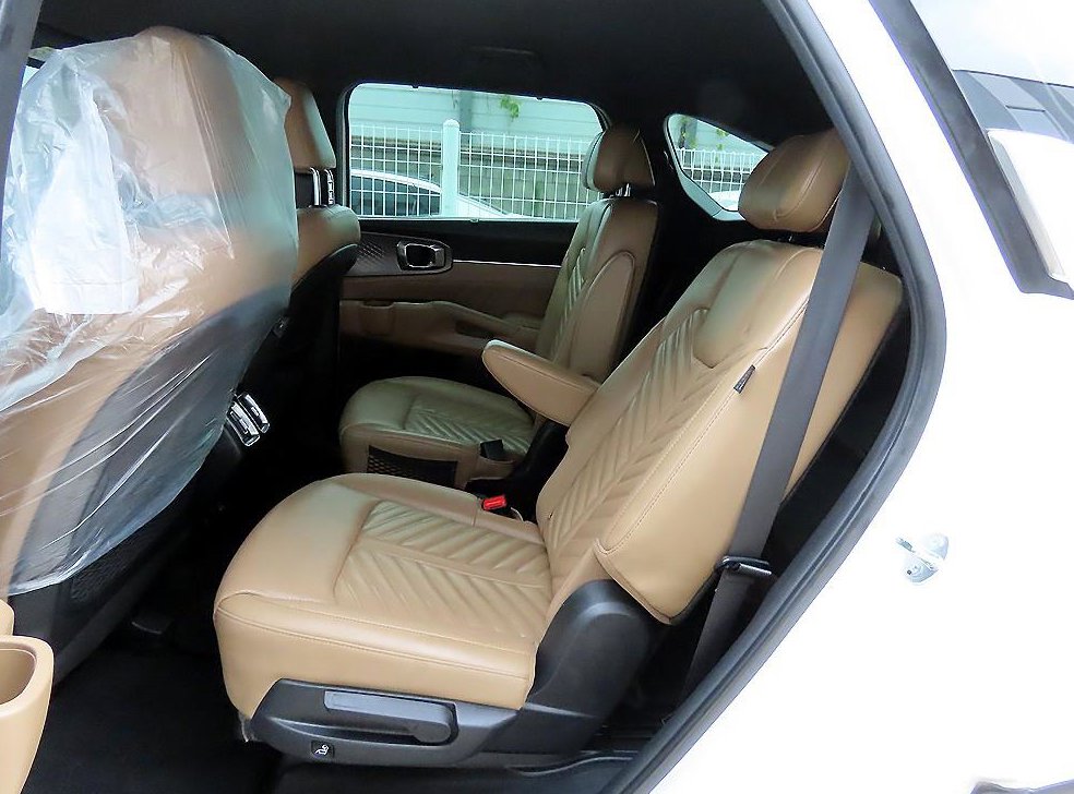 기아 쏘렌토 가솔린 2.5T 2WD 시그니처 사진 6