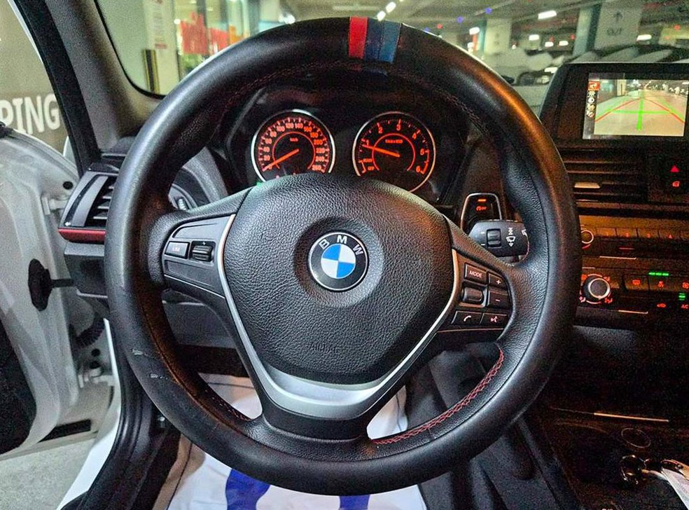 BMW 1시리즈 118d 스포츠 사진 8