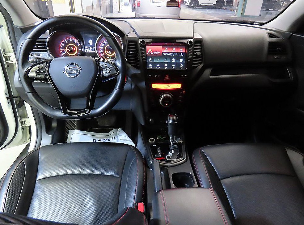 KG모빌리티(쌍용)  티볼리 2WD 가솔린 1.6 RX 사진 10