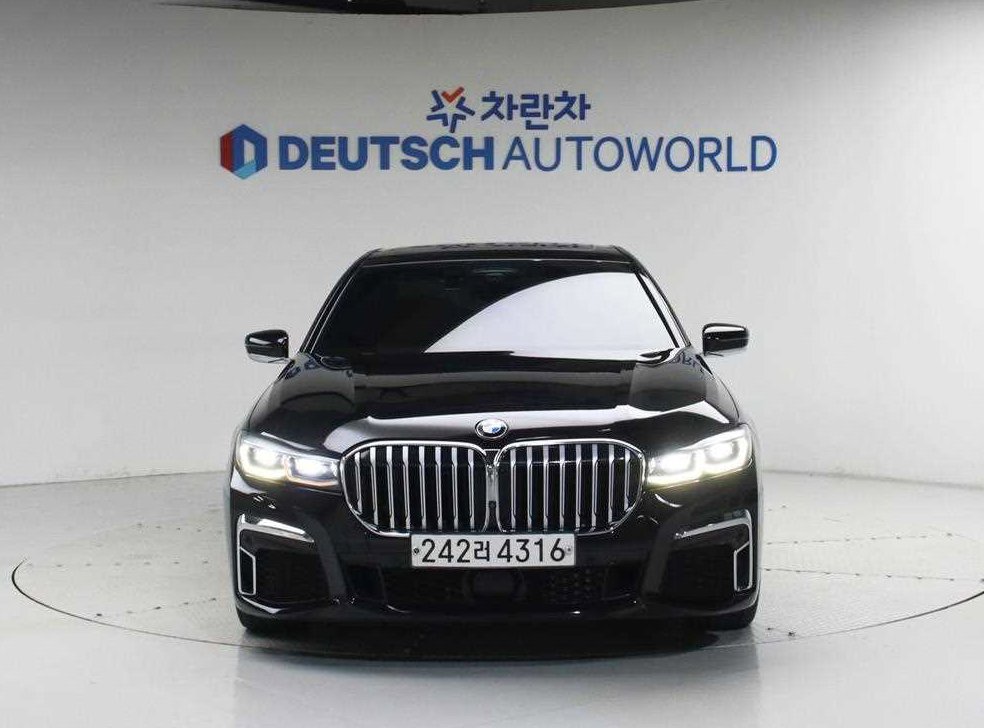 BMW 7시리즈 740d xDrive M 스포츠 사진 3