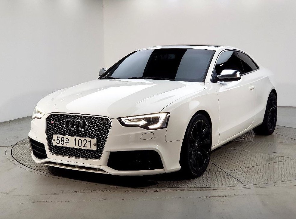 아우디 A5 2.0 TFSI 콰트로