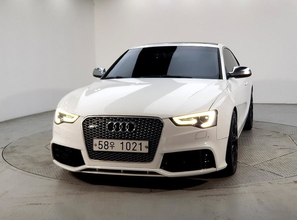 아우디 A5 2.0 TFSI 콰트로 사진 2