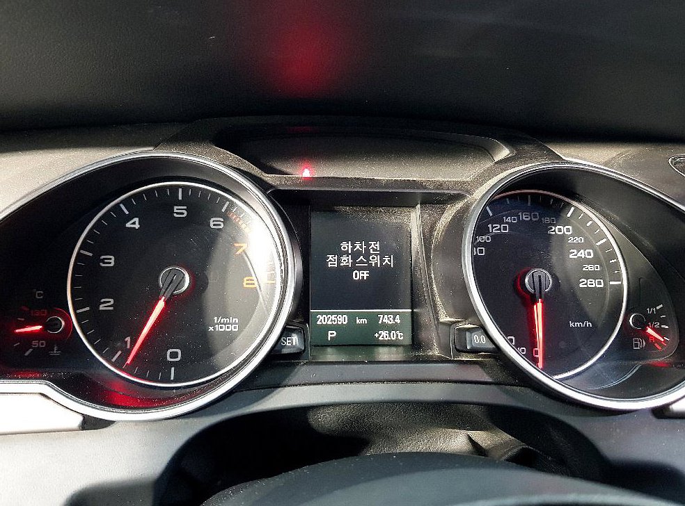 아우디 A5 2.0 TFSI 콰트로 사진 7