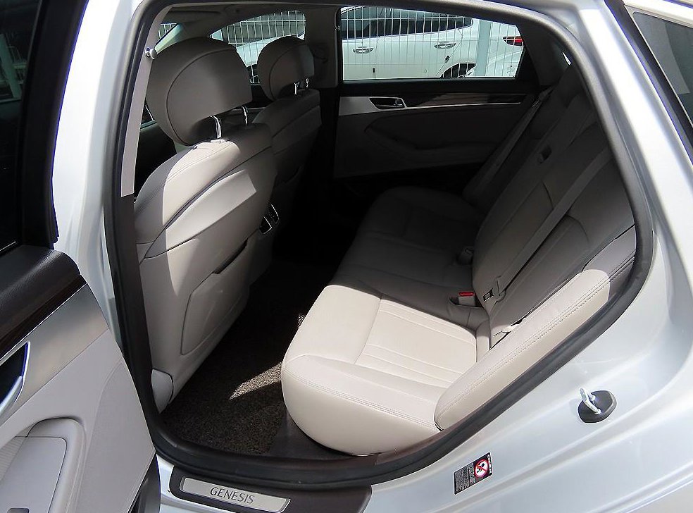 제네시스 G80 2.2D AWD 사진 6