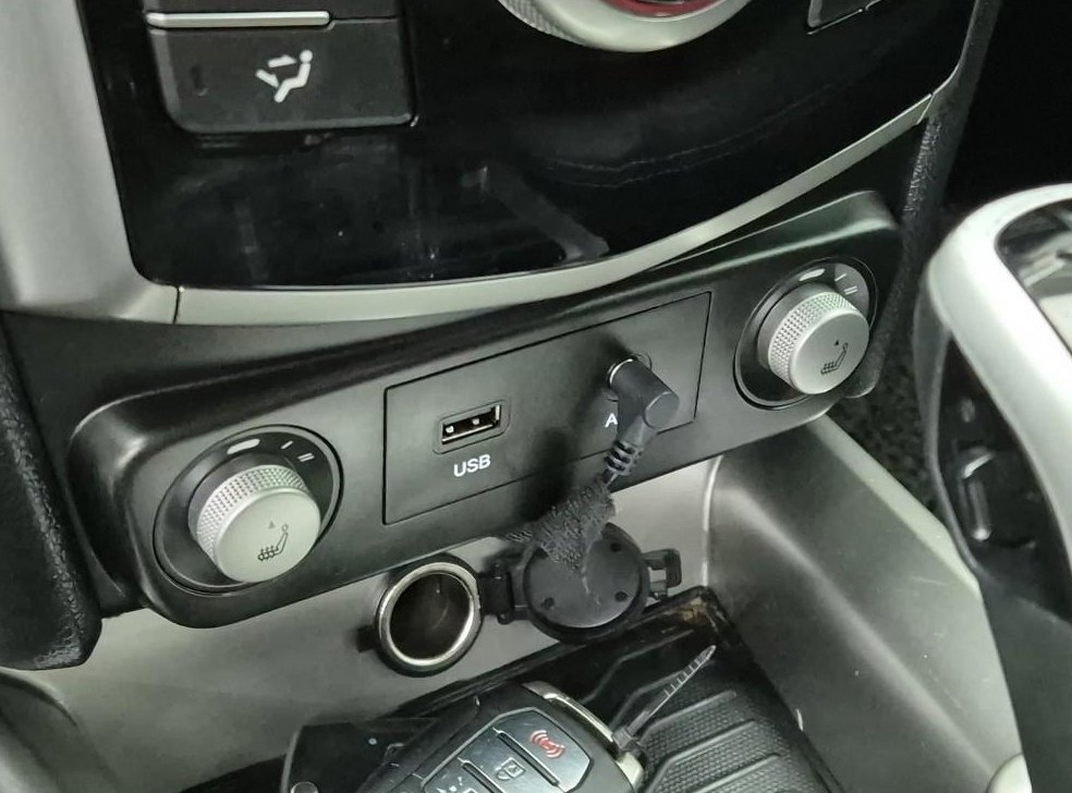 KG모빌리티(쌍용)  티볼리 가솔린 2WD 1.6 VX 사진 15