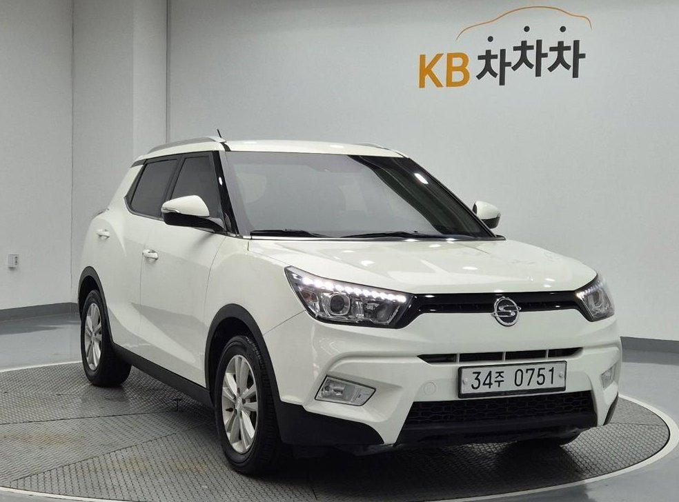 KG모빌리티(쌍용)  티볼리 가솔린 2WD 1.6 VX 사진 4