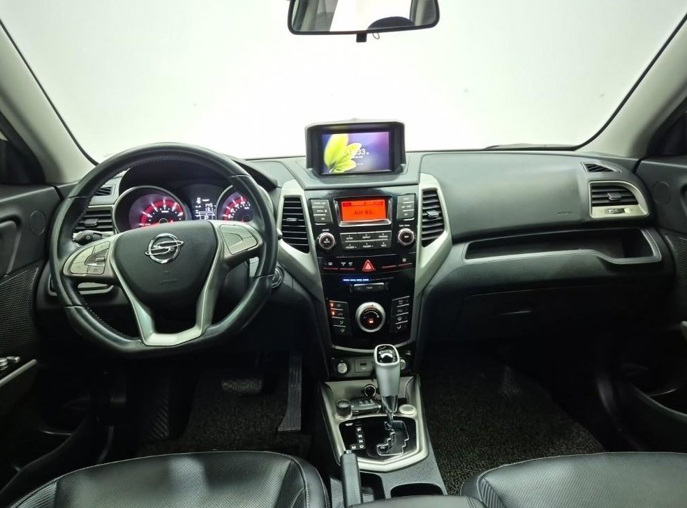 KG모빌리티(쌍용)  티볼리 가솔린 2WD 1.6 VX 사진 7