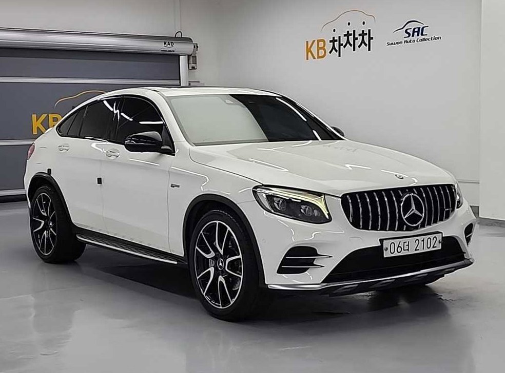 벤츠 GLC 클래스 AMG GLC 43 4MATIC 쿠페 사진 4
