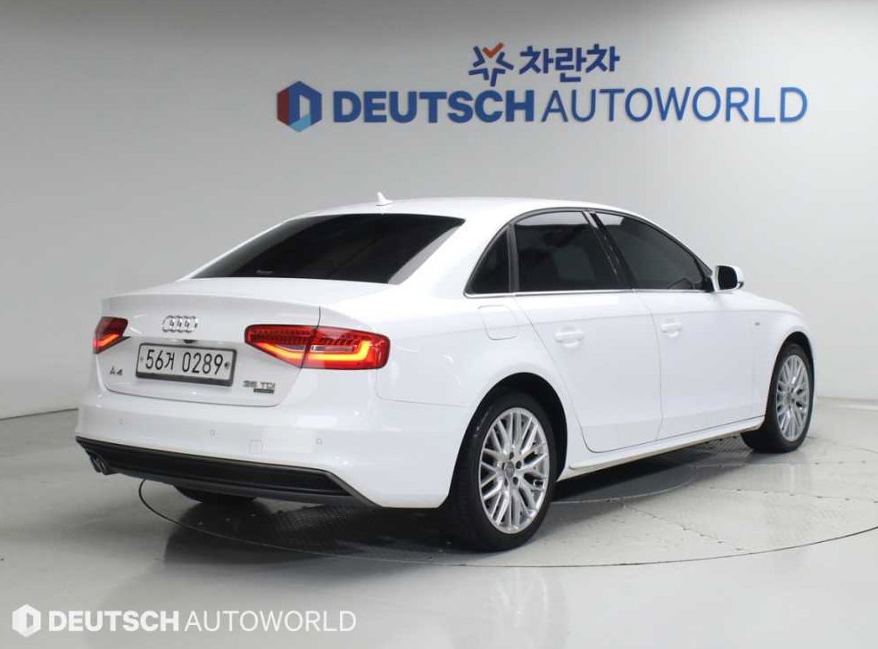 아우디 A4 35 TDI 콰트로 사진 2