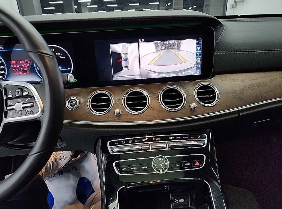 벤츠 E 클래스 E300 익스클루시브 사진 10