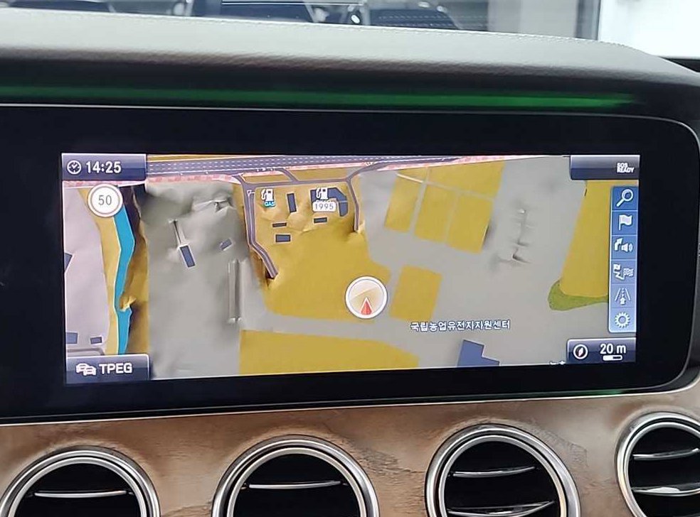 벤츠 E 클래스 E300 익스클루시브 사진 15