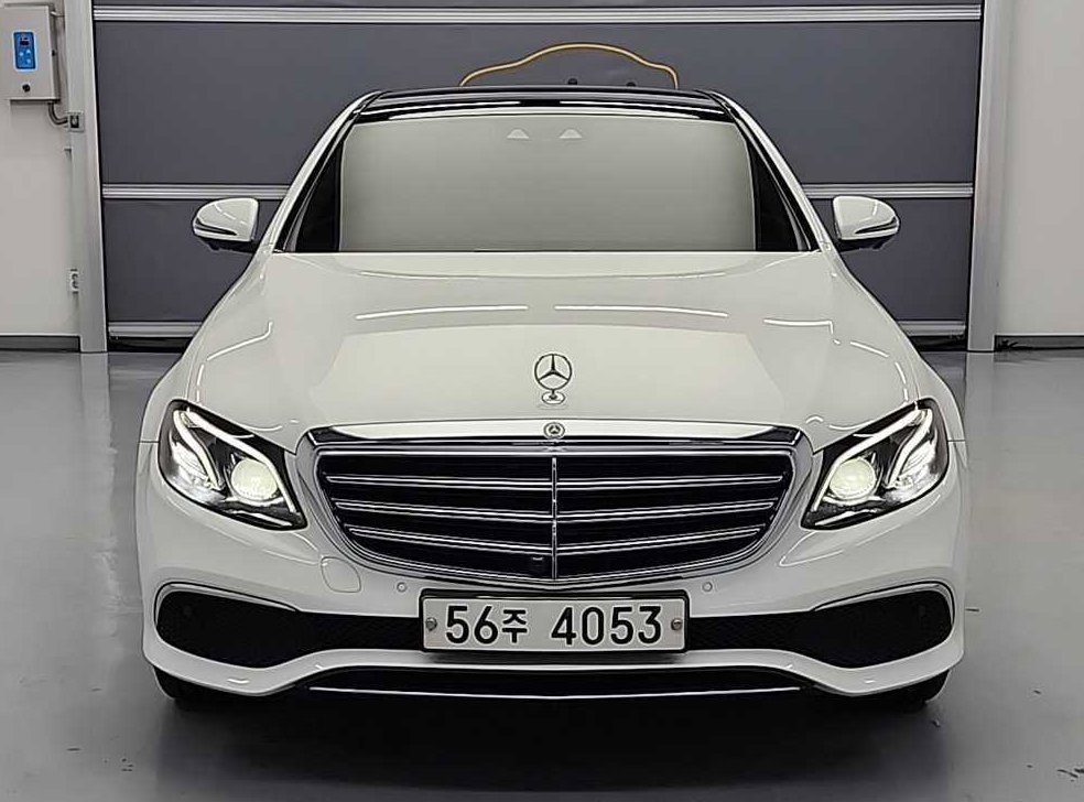 벤츠 E 클래스 E300 익스클루시브 사진 2