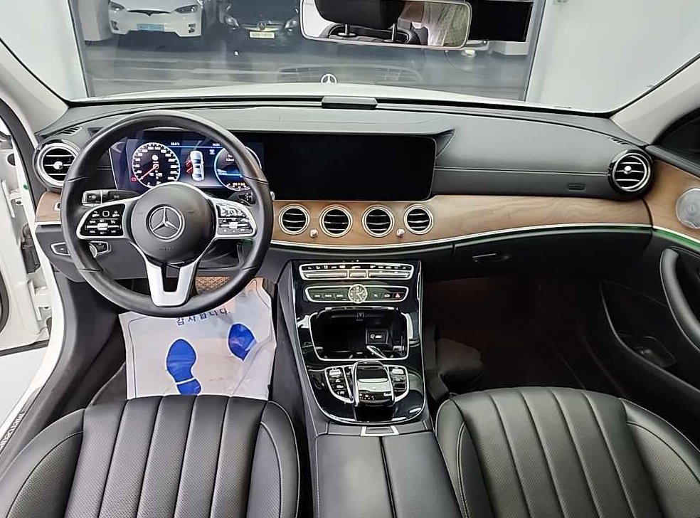 벤츠 E 클래스 E300 익스클루시브 사진 7