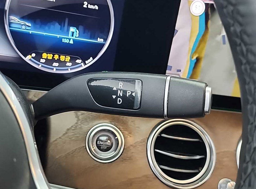 벤츠 E 클래스 E300 익스클루시브 사진 8