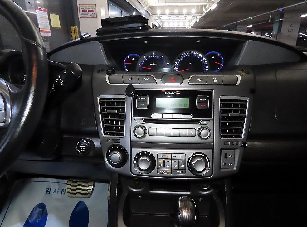 KG모빌리티(쌍용)  코란도 4WD TX 사진 11