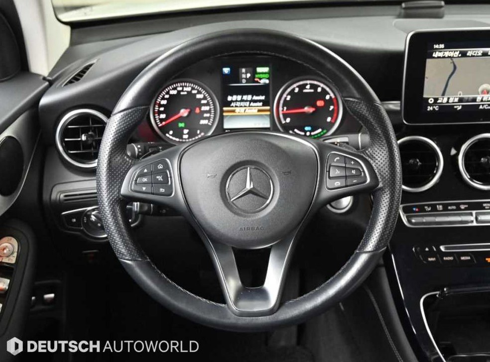 벤츠 GLC 클래스 GLC 350 e 4MATIC 사진 13