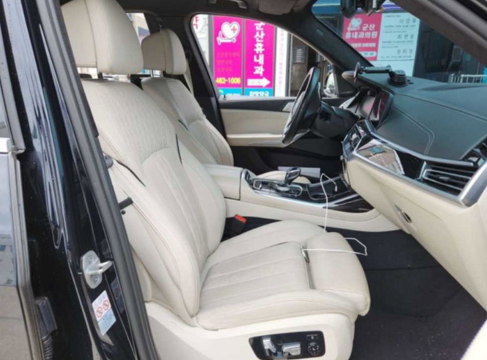 BMW X7 xDrive 40i M 스포츠 사진 12