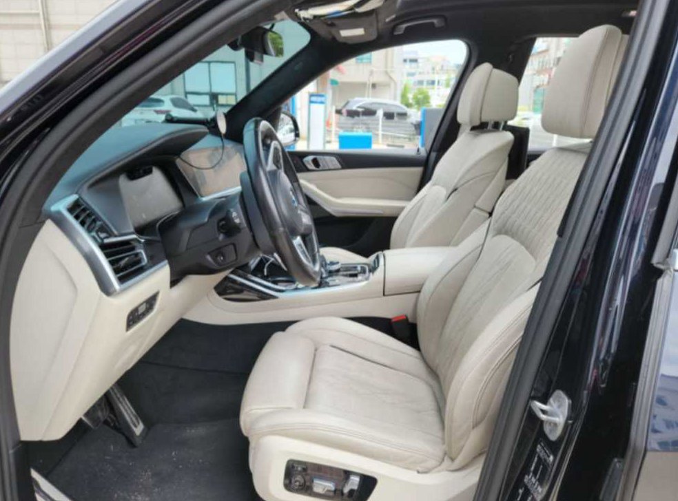 BMW X7 xDrive 40i M 스포츠 사진 8