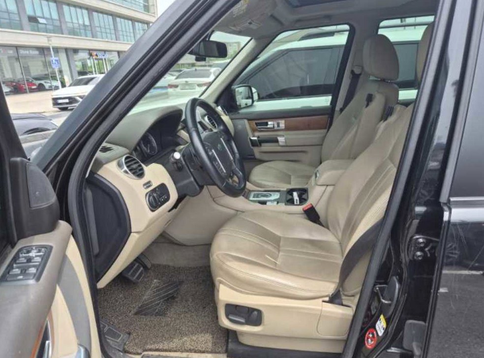 랜드로버 디스커버리 3.0 SDV6 SE 사진 4