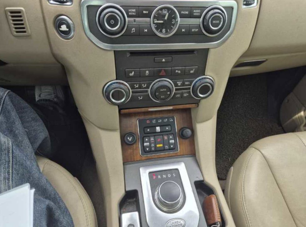 랜드로버 디스커버리 3.0 SDV6 SE 사진 9