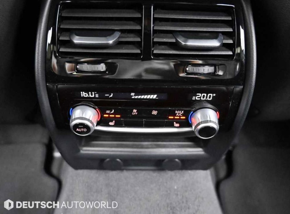 BMW 5시리즈 530i M 스포츠 플러스 사진 16