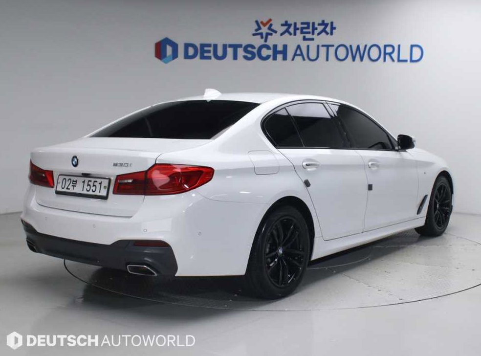BMW 5시리즈 530i M 스포츠 플러스 사진 2