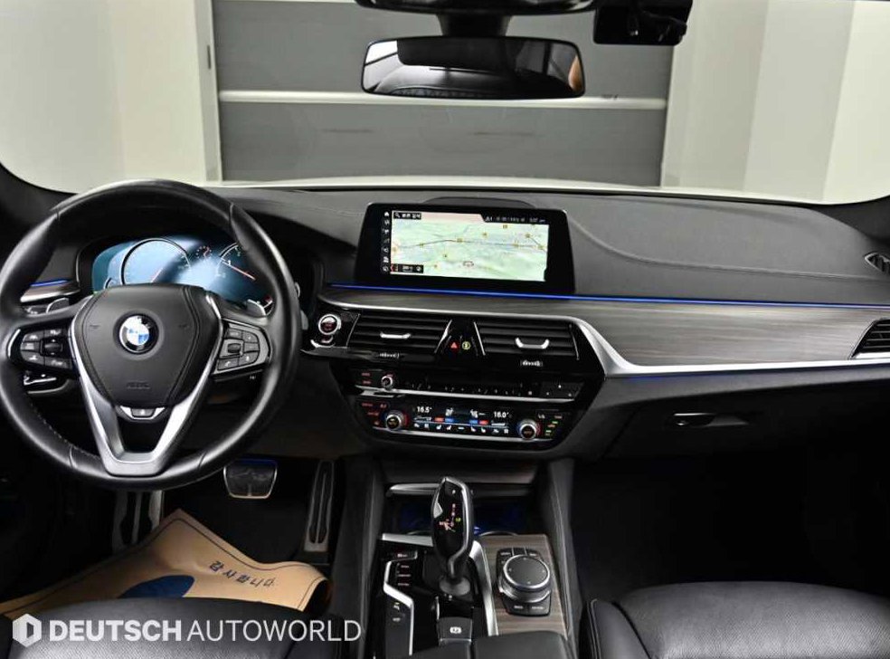 BMW 5시리즈 530i M 스포츠 플러스 사진 7