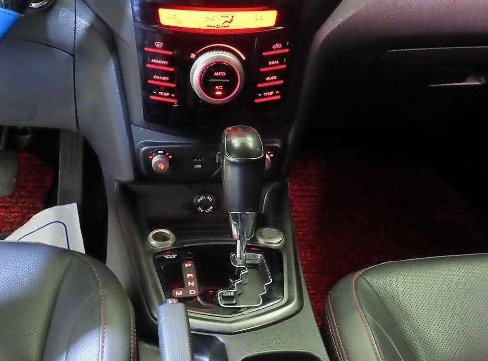 KG모빌리티(쌍용)  티볼리 2WD 가솔린 1.6 RX 사진 12
