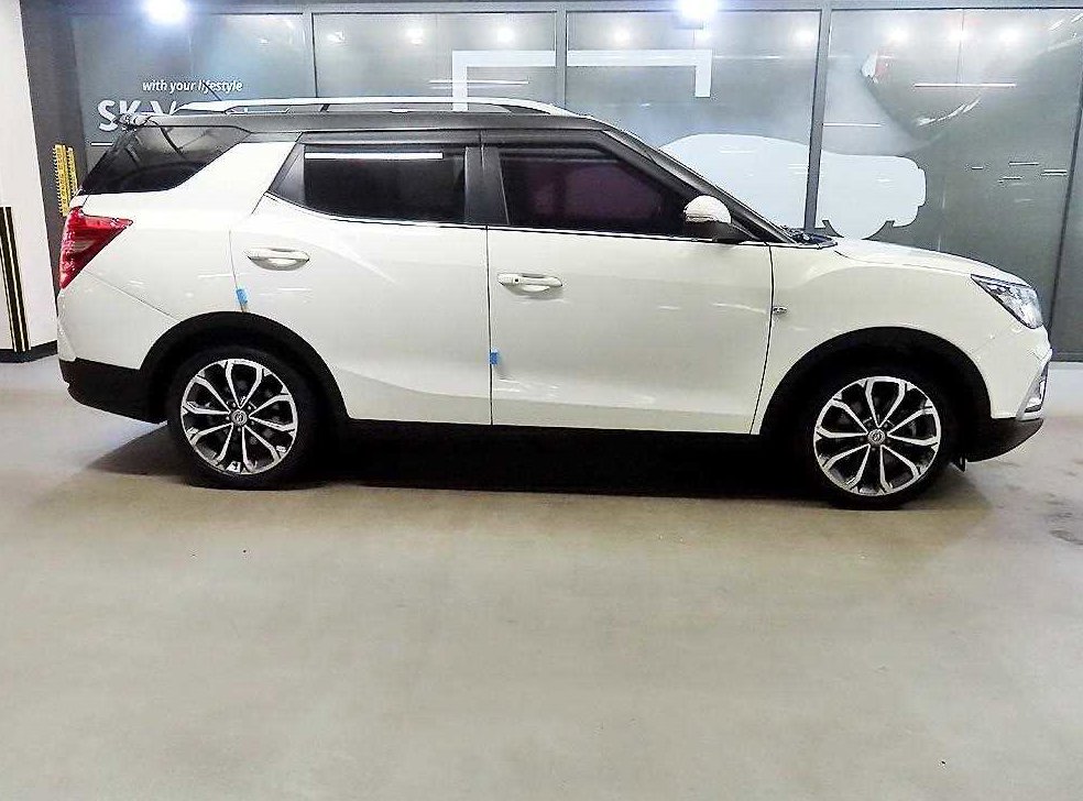 KG모빌리티(쌍용)  티볼리 2WD 가솔린 1.6 RX 사진 3